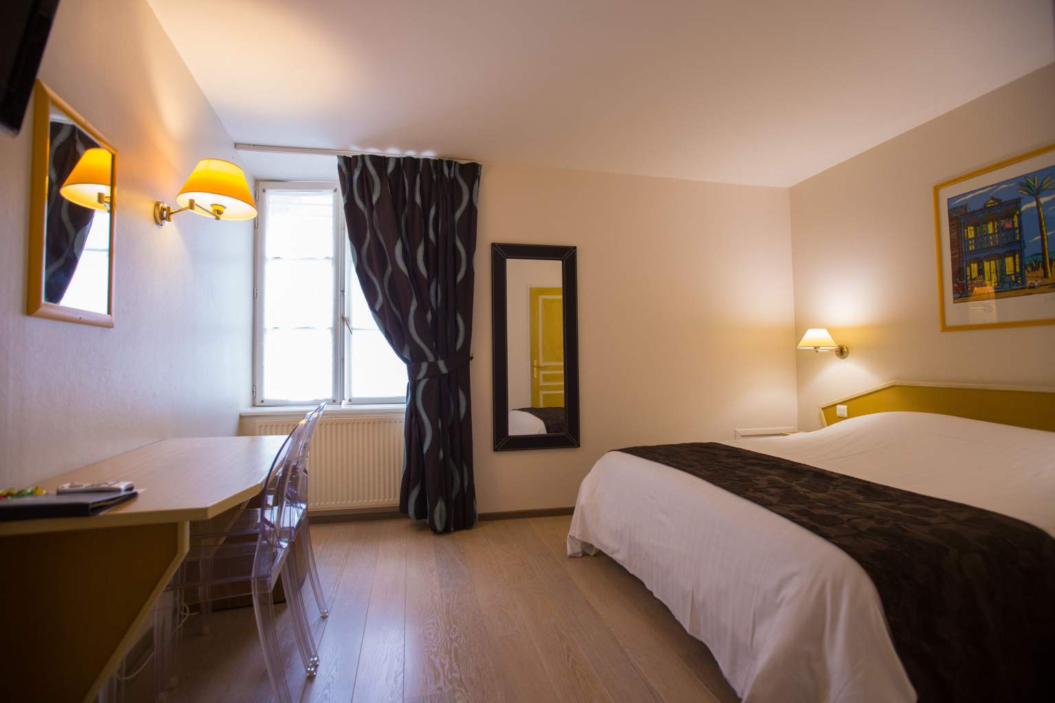 Chambre standard hôtel Le Cheval Blanc